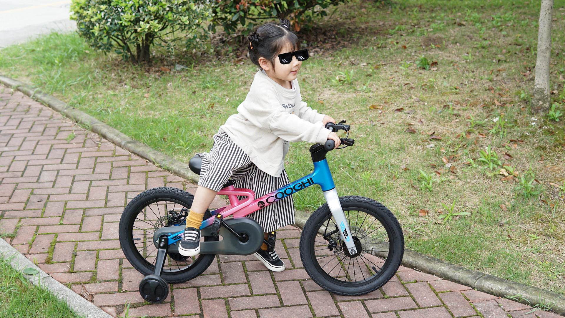 酷骑儿童自行车f1好还是f3好,酷骑儿童f1自行车