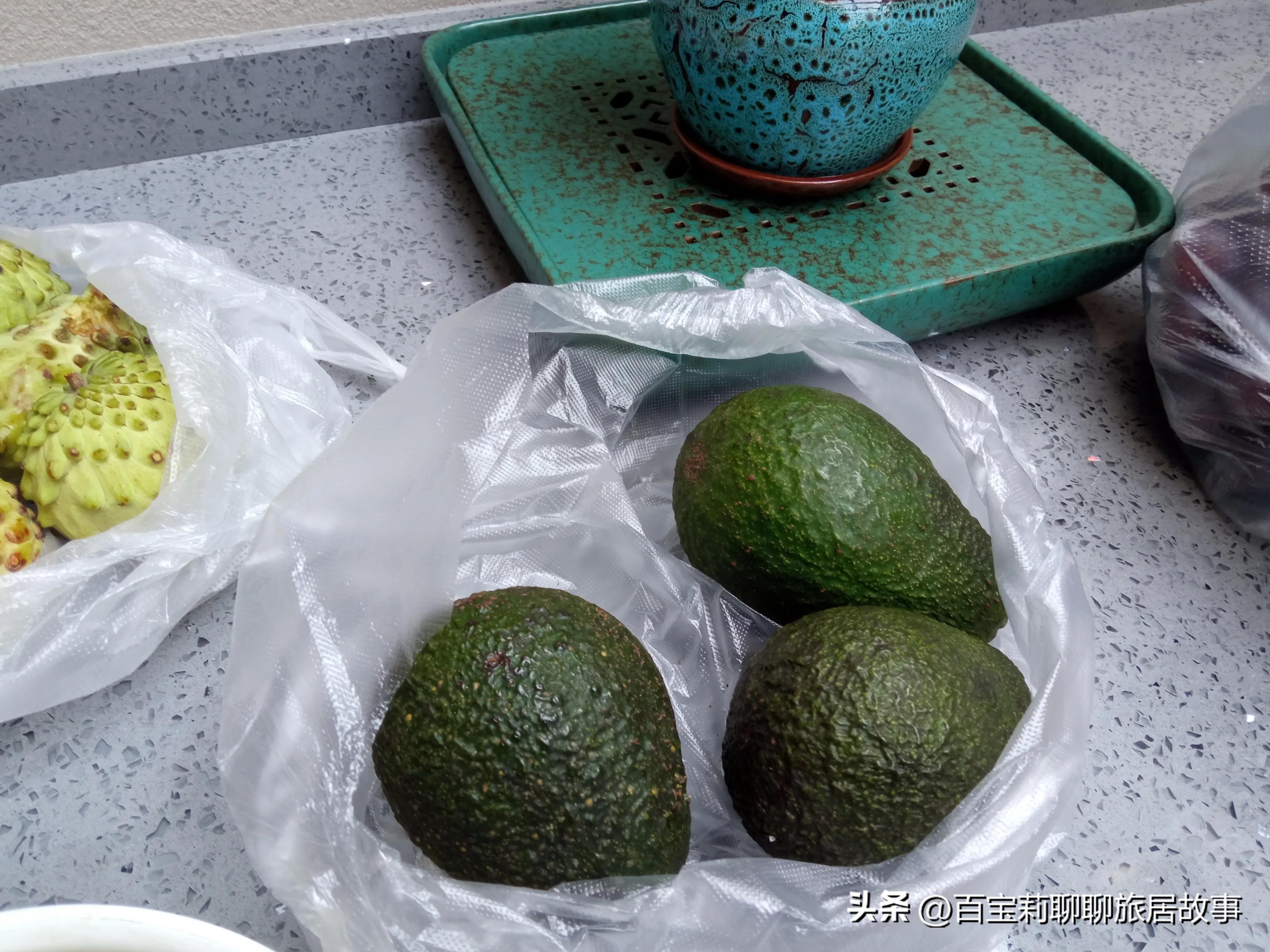 版纳旅游带什么水果回家,西双版纳旅游攻略水果批发市场