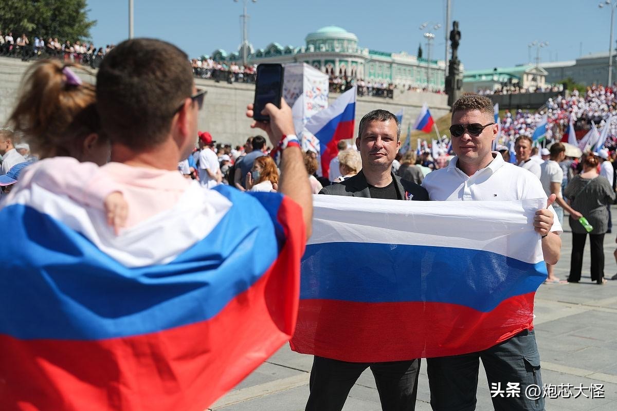 38个国家耗不过1个俄罗斯，这背后究竟为何？