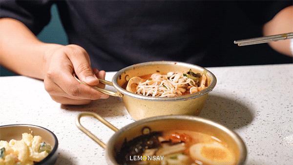 开在4楼，却每天排队2小时，这店藏不住了！