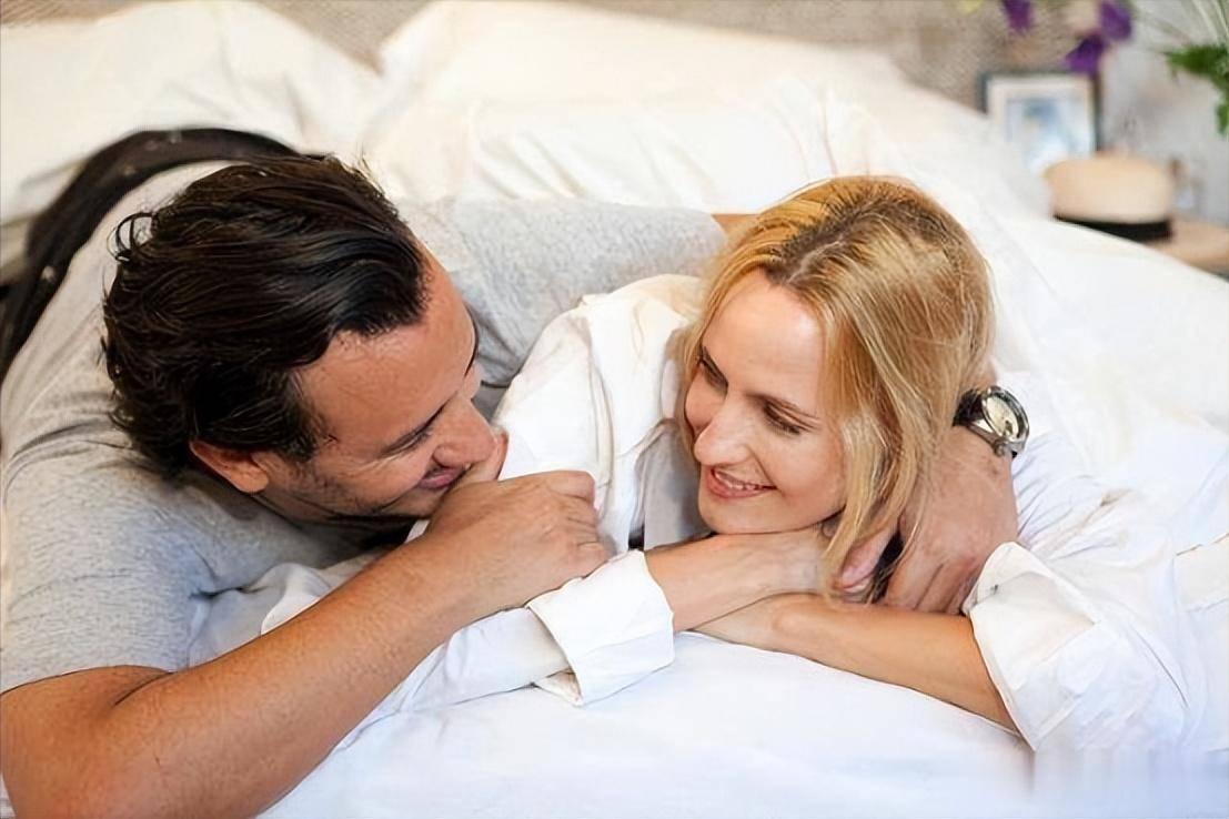 妻子和丈夫同房，被丈夫“种草莓”，第二天匆匆赶到医院，为何？