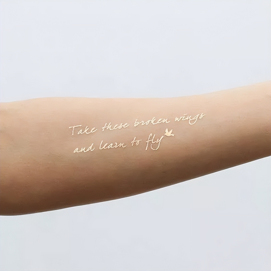 鸽子血纹身真的隐形么,隐形纹身花纹