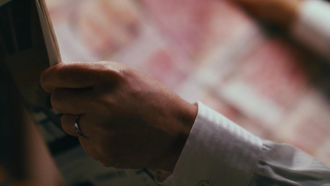 尺度炸裂全无删减，情色充斥竟*欲情**全无？穿过性，她终于学会爱