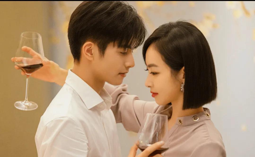 如何让总裁爱上你小说,怎么样才能让女总裁爱上我