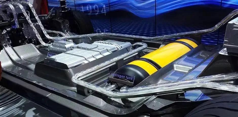 最新国产首款氢能车亮相,首款氢能源汽车续航1000公里