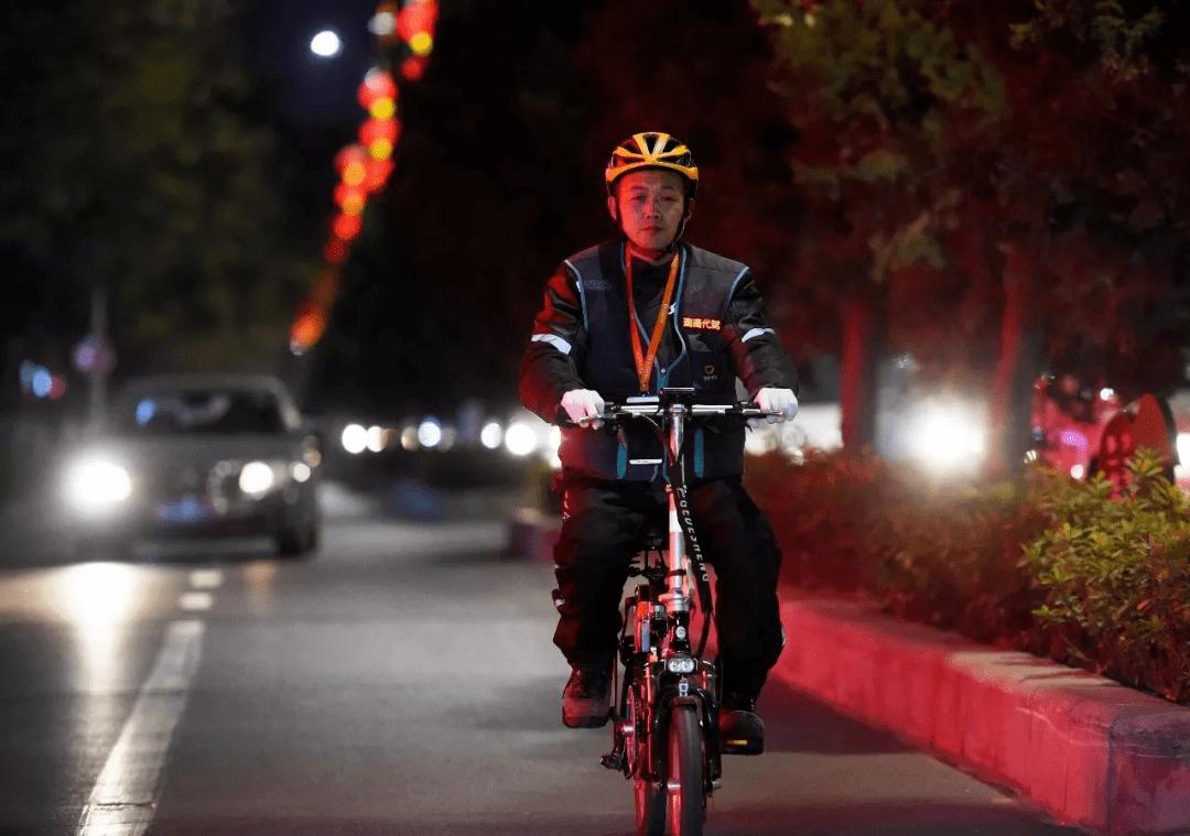 网约车专职与兼职哪个赚得多,网约车司机为什么不愿意打工了