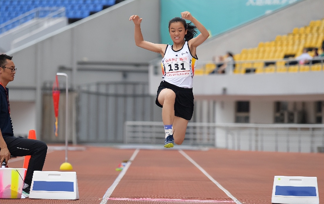成都市青少年运动会田径比赛初中,成都市青少年田径运动会小学组