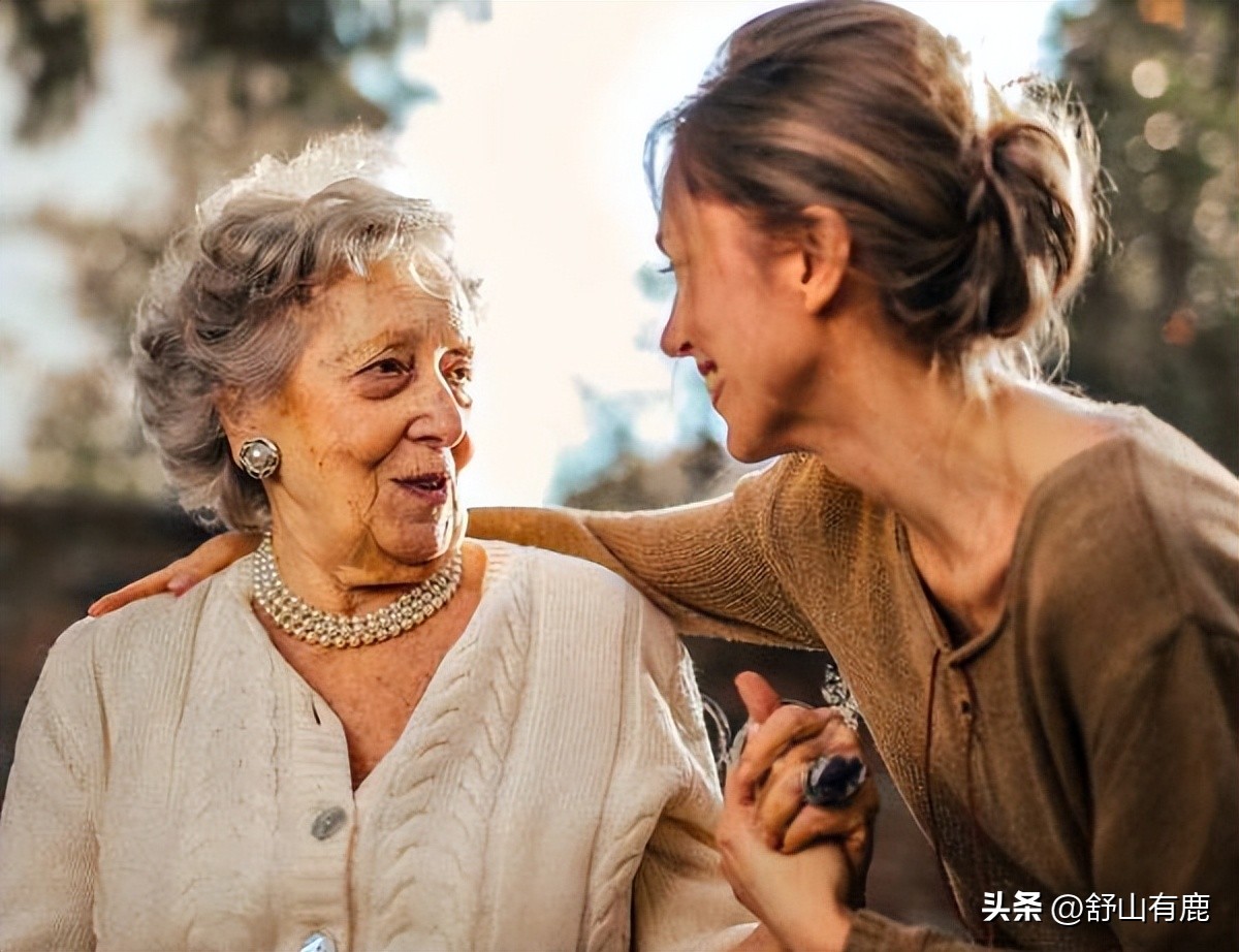 家庭中，跟父母亲人“关系不好”的人，有这几种共性