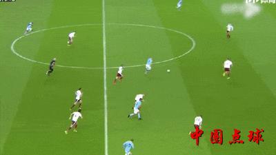 足球场上的搞笑失误瞬间,足球满级人类