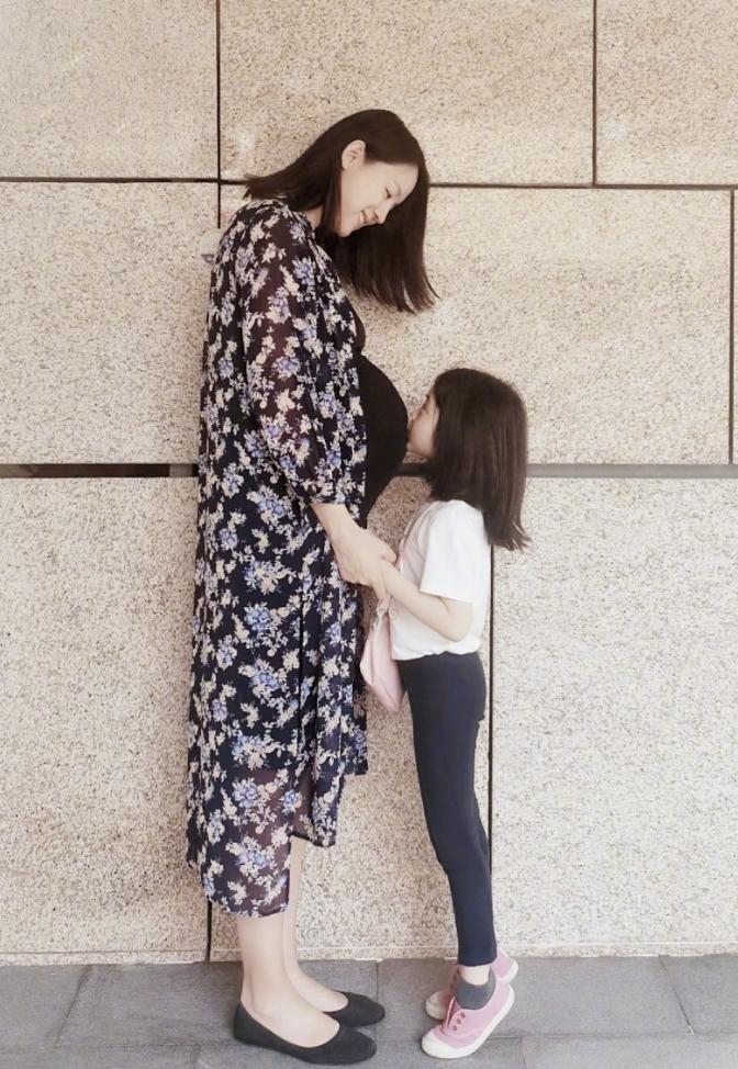 女神生下六个小女孩,八位已经生过孩子的女明星