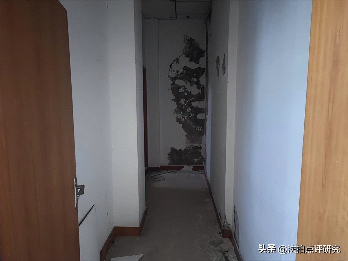 银行被抢7356万新闻,重庆市抢银行的事件