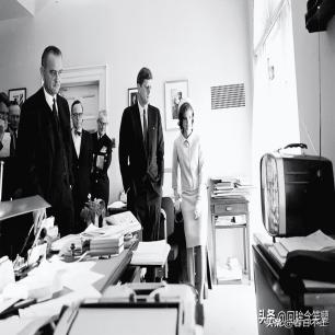 纳粹老照片犹太女人,老照片纳粹女魔头的下场