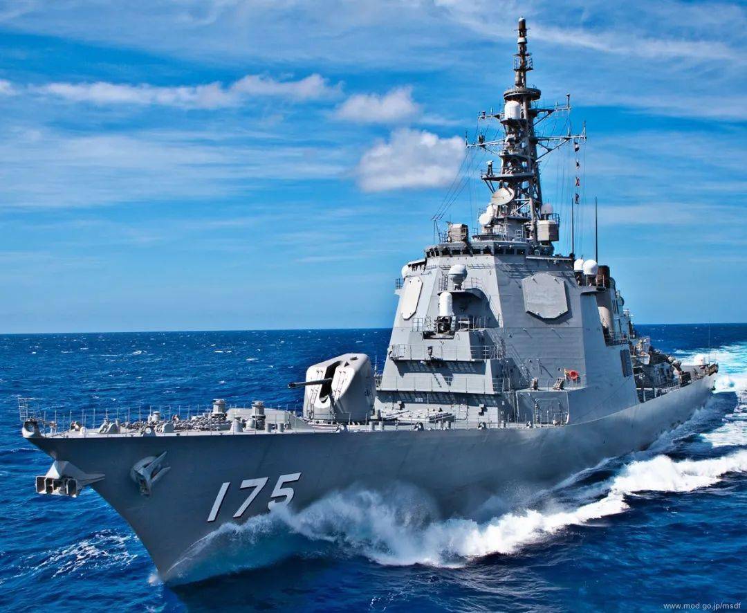 日本高层的专机飞向中国！多条讯息发布，中日关系有看点有难点