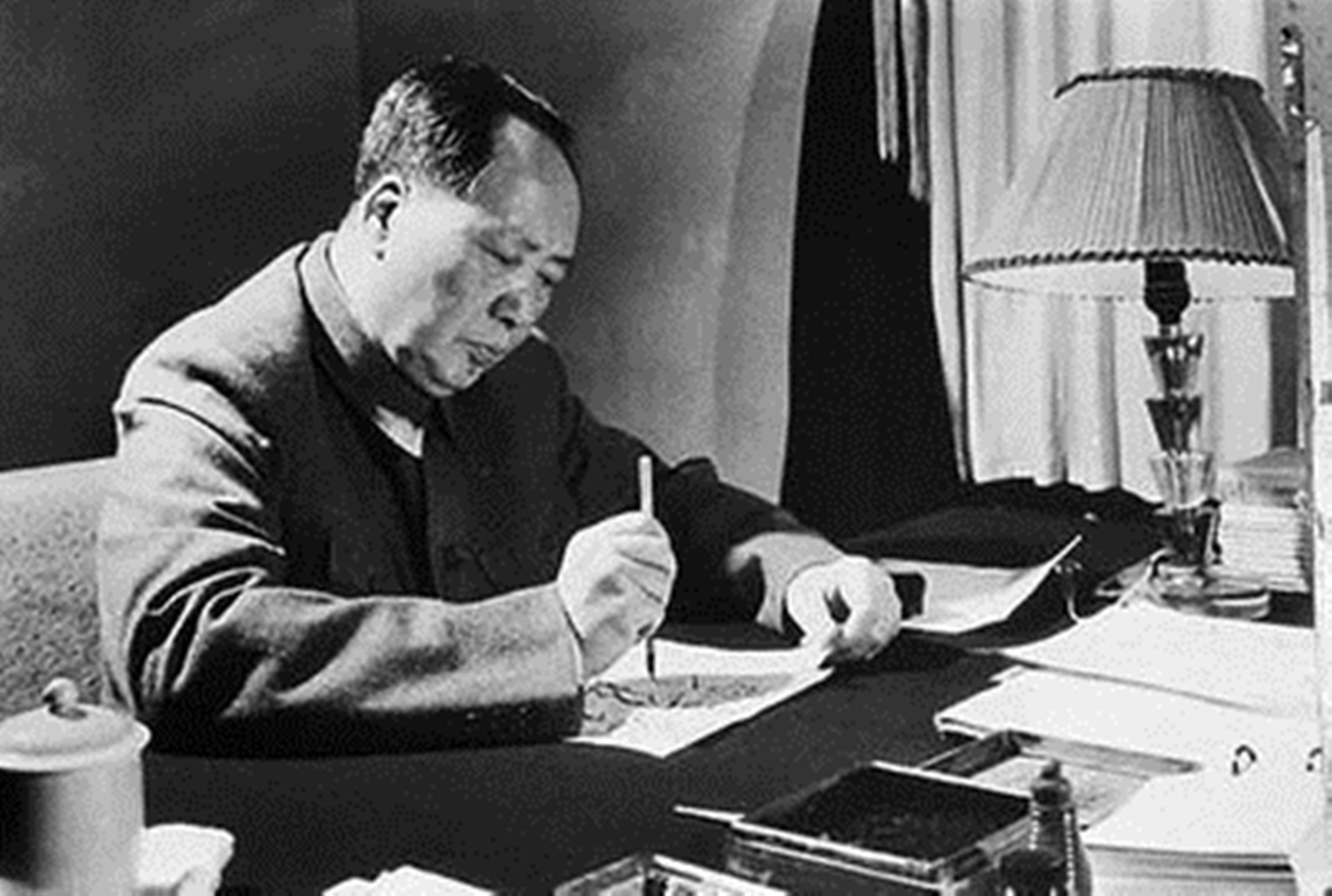 1990年*国锋华**重回韶山，毛主席亲人好奇问道：叫你华书记还是华老