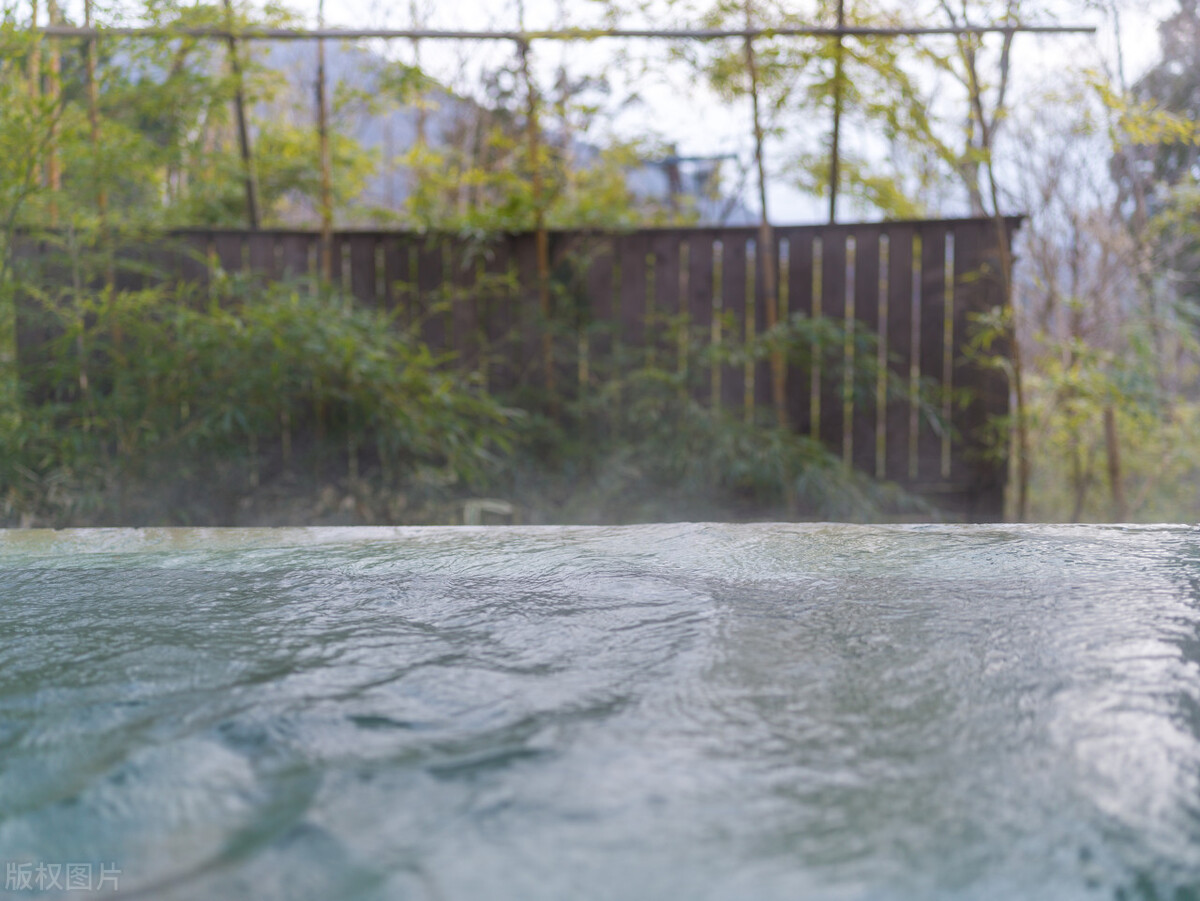情人节给另一半送什么礼物最合适,情人节送情人什么礼物比较有意义