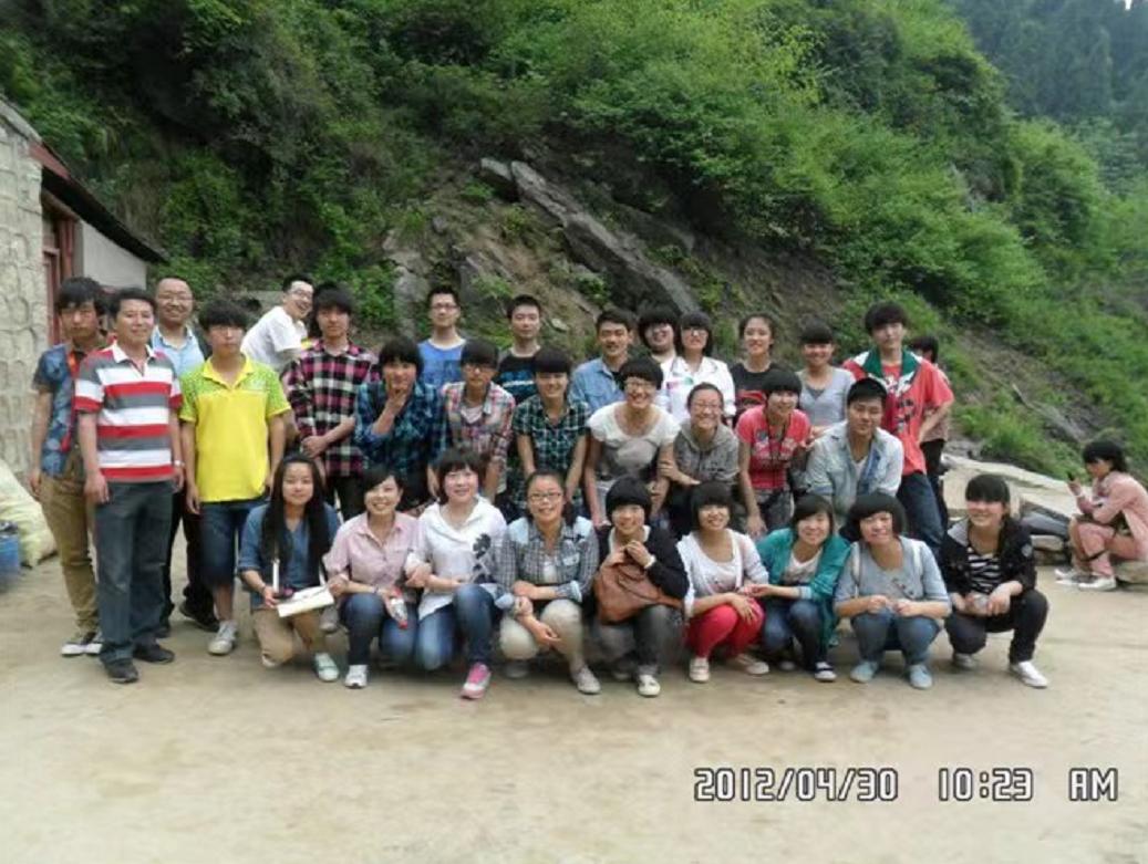 我，陕西人，大学毕业当导游，因疫情丢掉工作，现最高月入2万