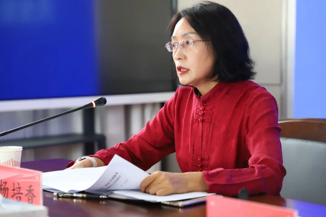 “一站式”关爱服务中心挂牌成立构筑妇女儿童“温暖之家”