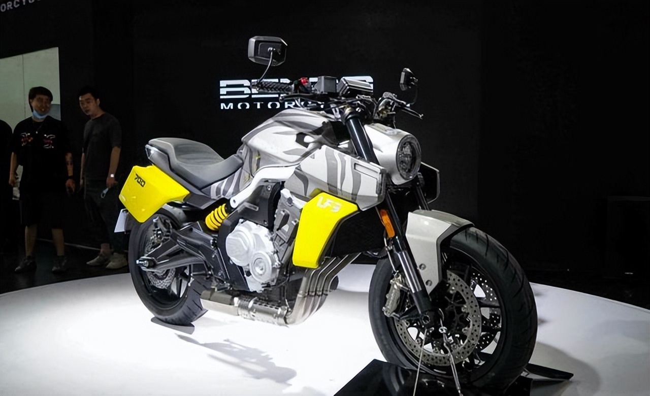 奔达唐刀700轴距比黄龙600长吗,奔达唐刀对比黄龙600