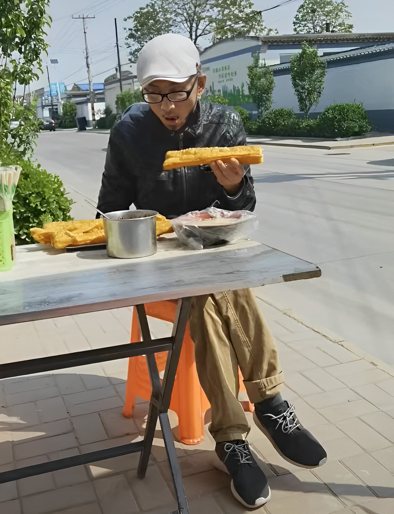 草根歌手阿宝近况,“草根歌手”阿宝的成名之路