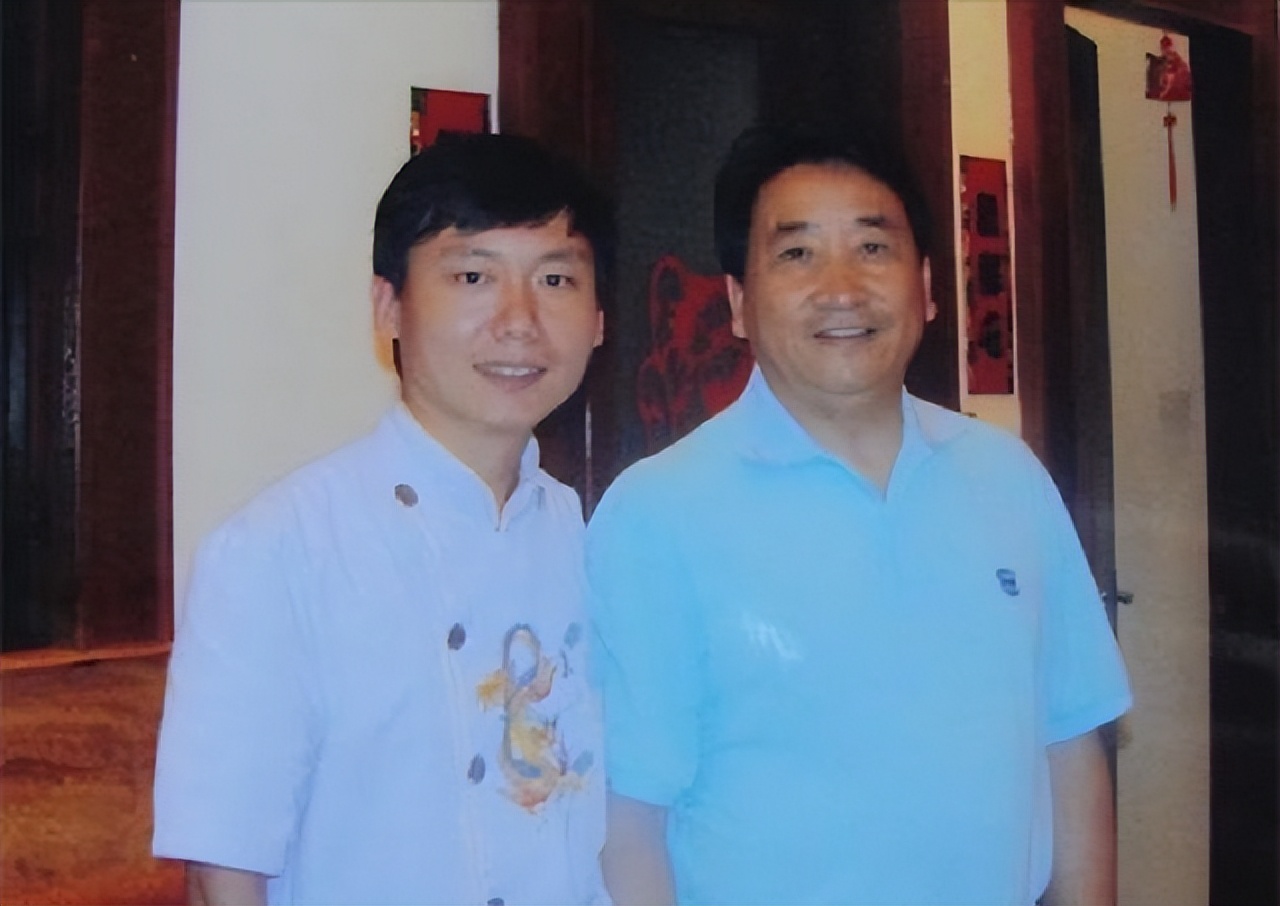 姜昆收养,1998年姜昆