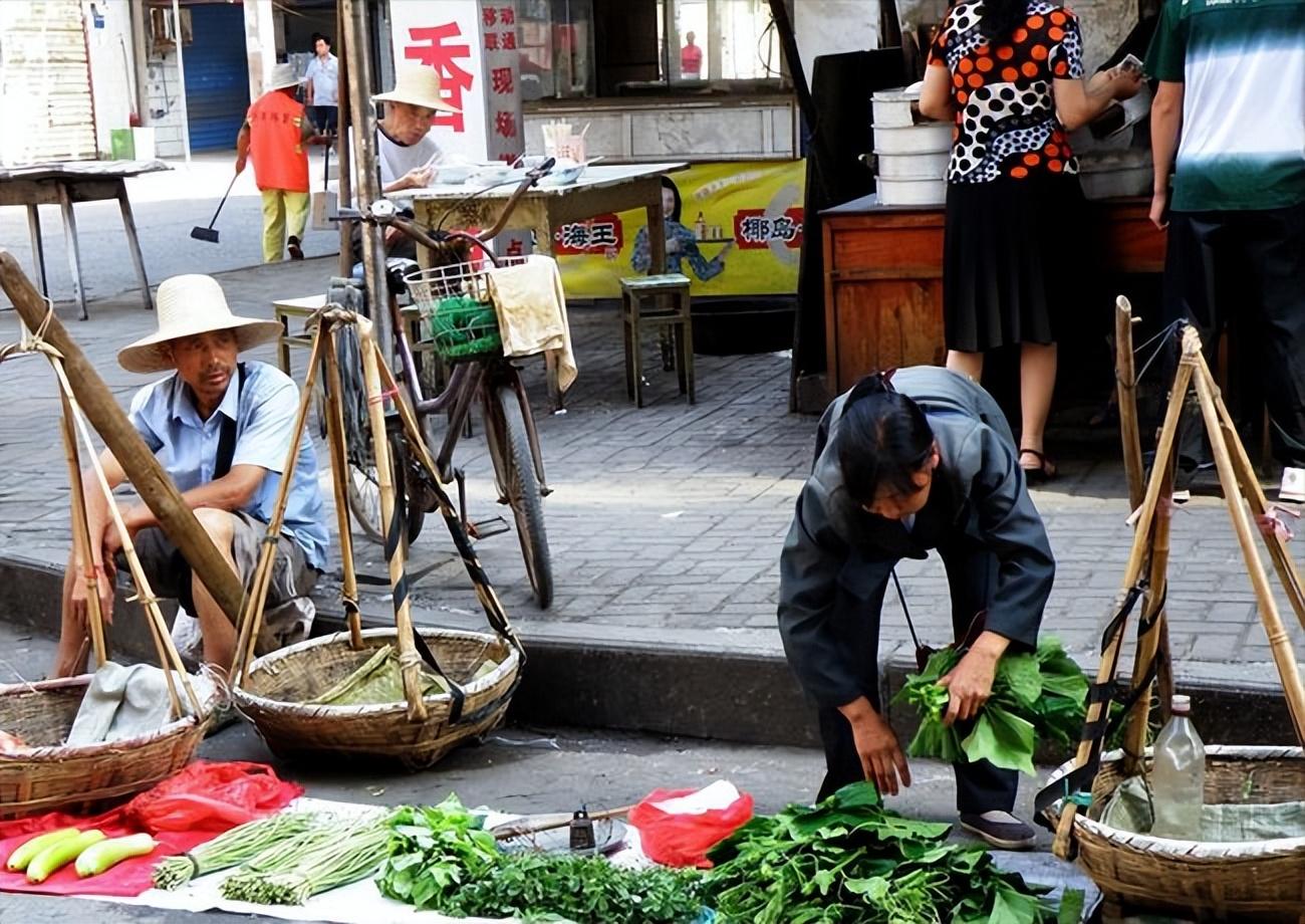 中国穷人日子怎么过,在中国穷人如何过日子