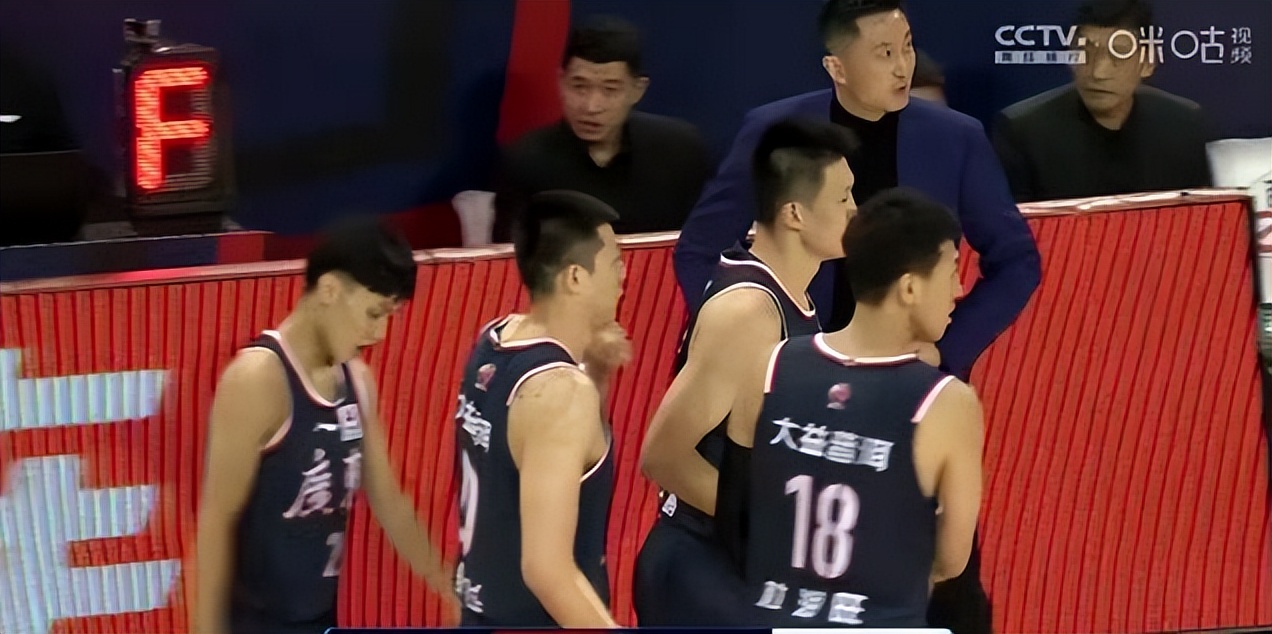 官宣广州队保级对手被扣至0分,广东队连续两场同一个原因输球