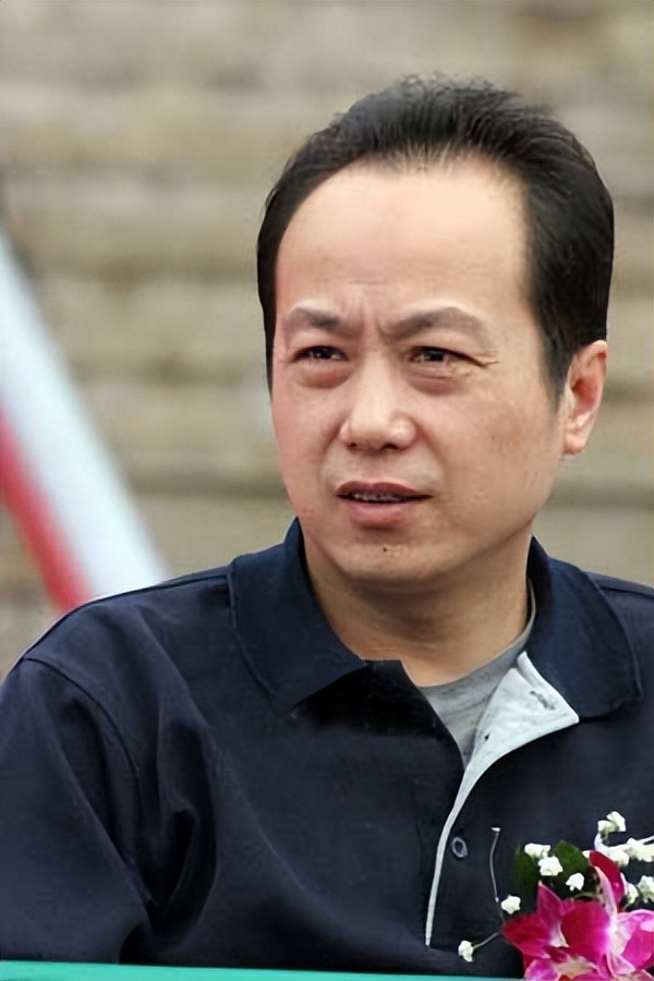 罗京封神播放什么新闻,罗京一战封神12页稿子是什么内容