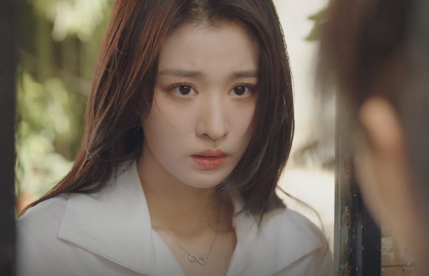 杨洋新剧我的人间烟火自我介绍,杨洋我的人间烟火采访名场面