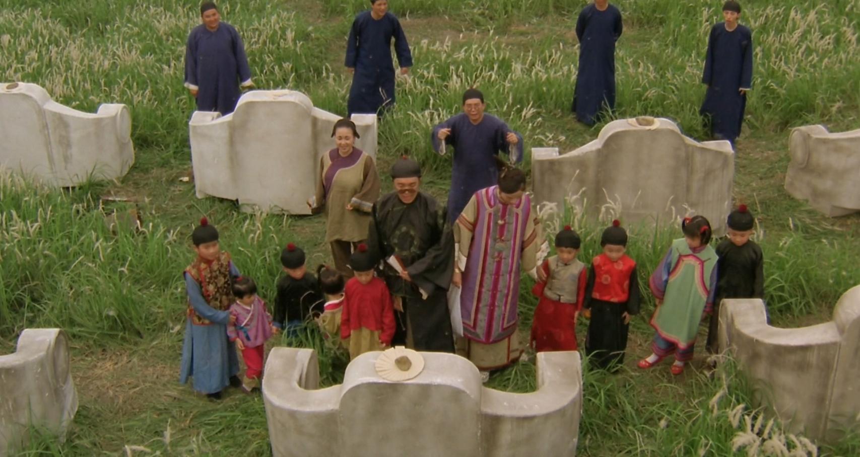 周星驰擦眼泪的细节,解读周星驰的审死官