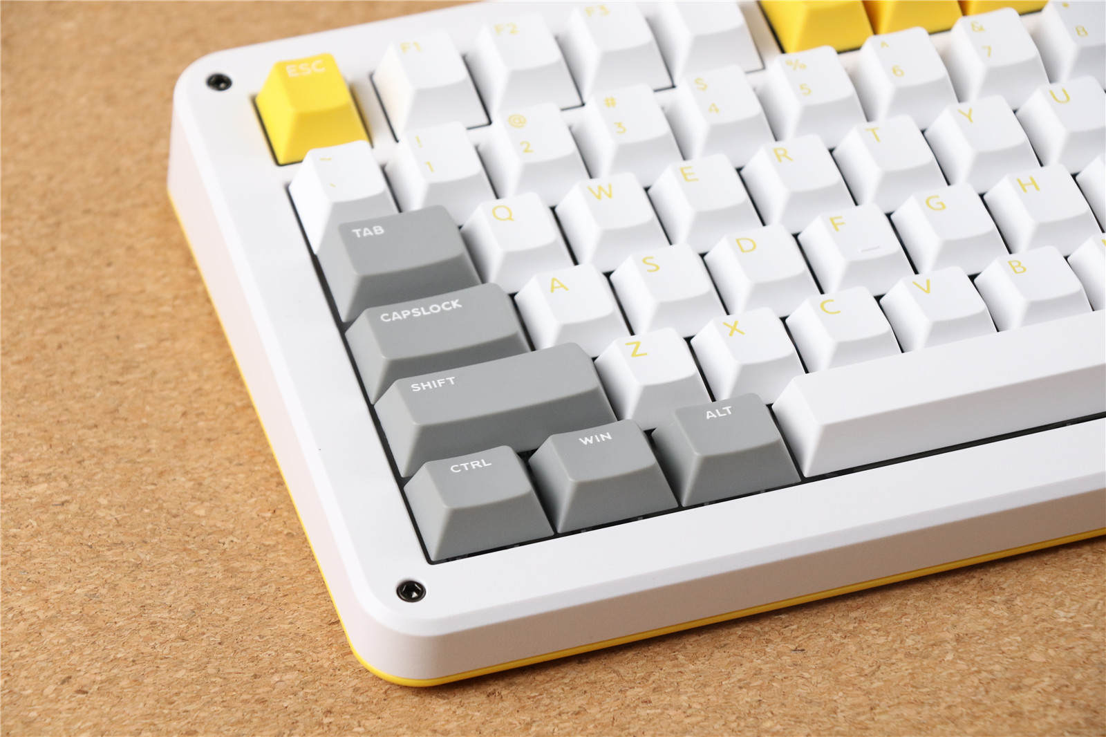 突破引力全线升级ZX75重力波机械键盘体验