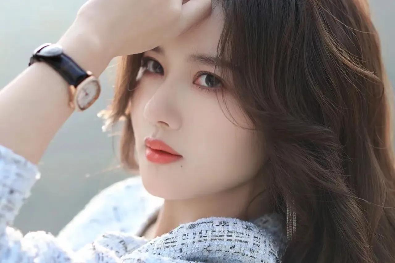 她全科满分考进紫京大学,进了神秘的S班众人:抱歉,我们都眼瞎了