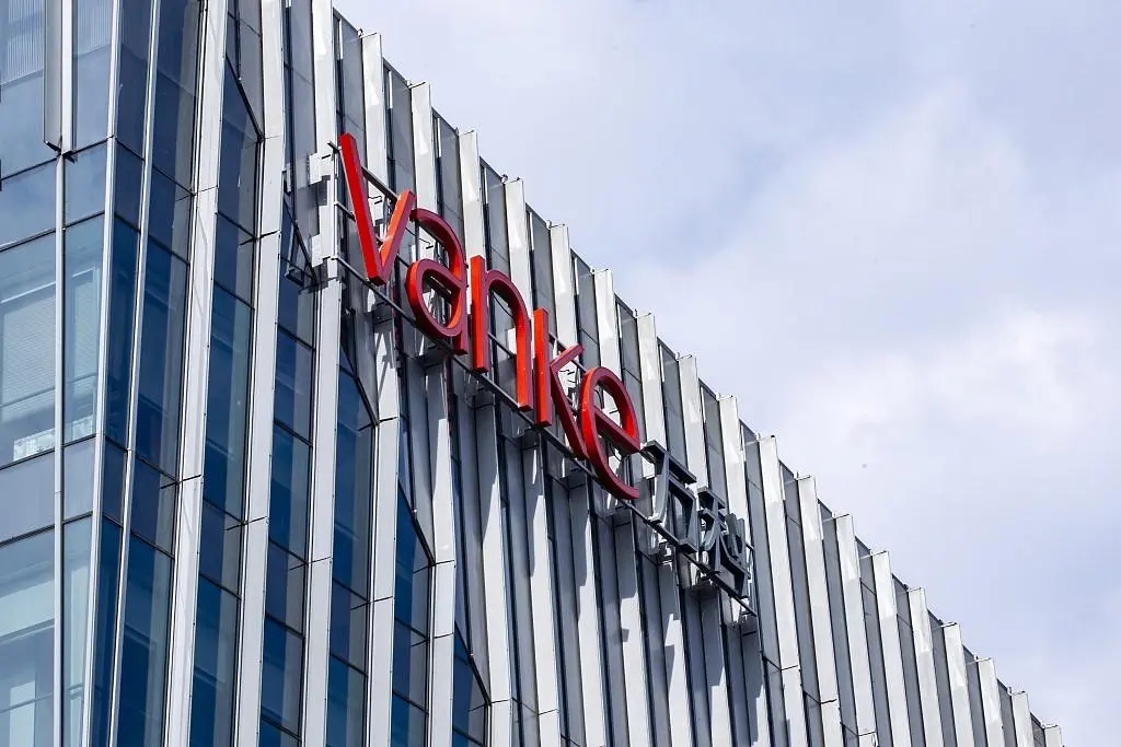 王石为了他娇妻改变多少人,王石抛弃发妻