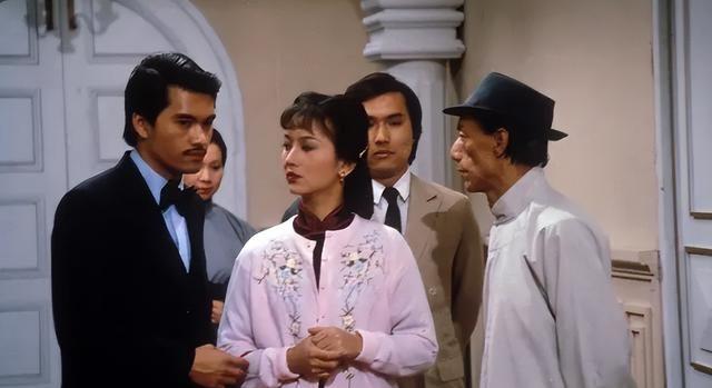 美胸女子怎样发动机