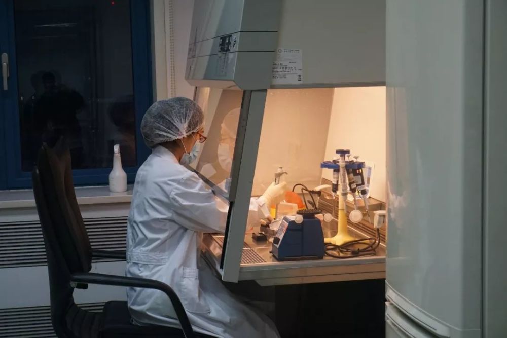 19岁女大学生遇害监控曝光,山西女大学生酒吧被害视频