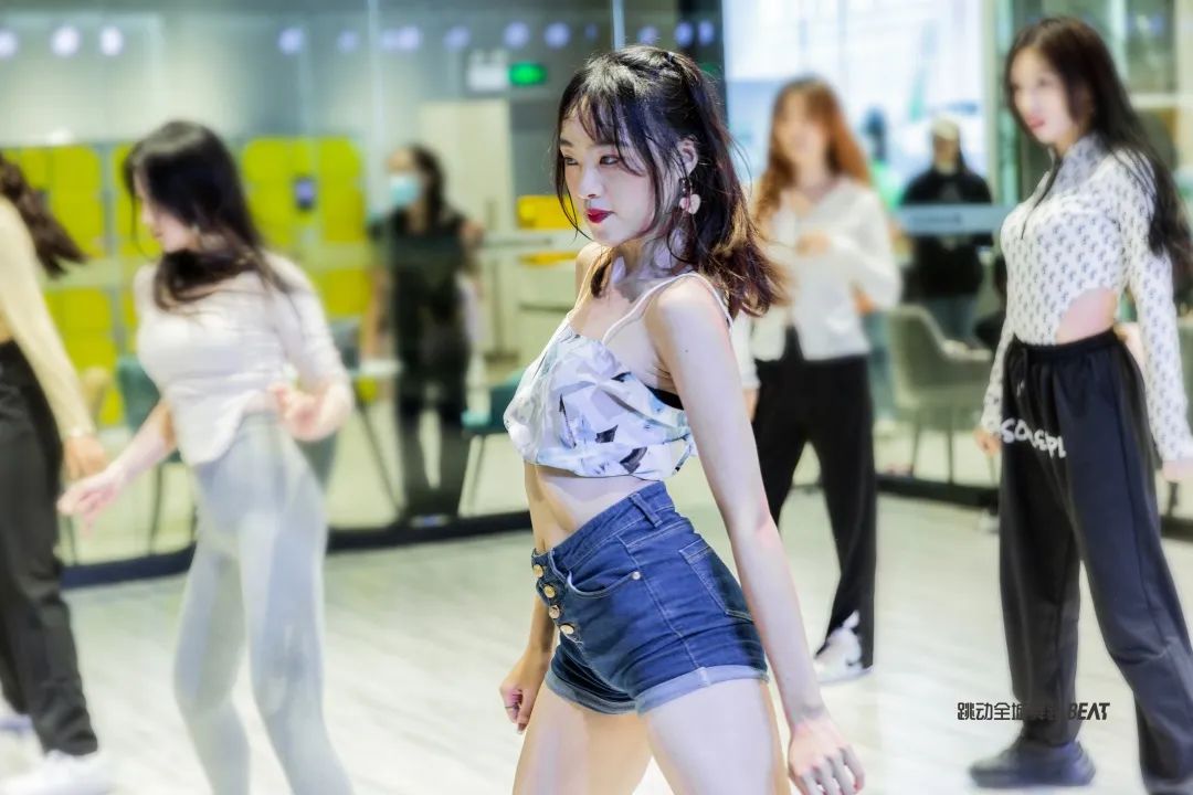 「跳动全城舞蹈课堂」刚开始学跳舞，害羞胆怯怎么办？