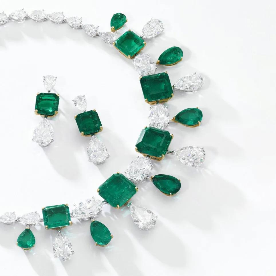 彩色宝石拍卖,最好的紫色蓝宝石拍卖价格