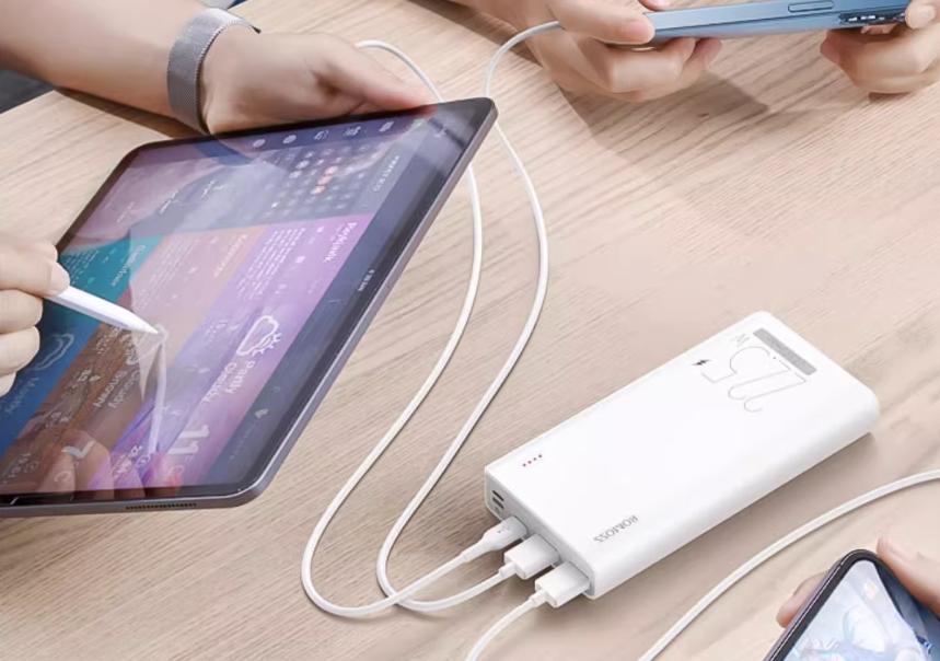 小米和罗马仕充电宝哪个更好,罗马仕的充电宝对比小米