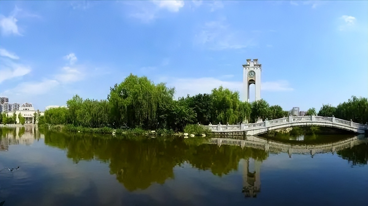 西南财经大学与西南财经政法大学,西南财经大学和西南政法大学哪个好