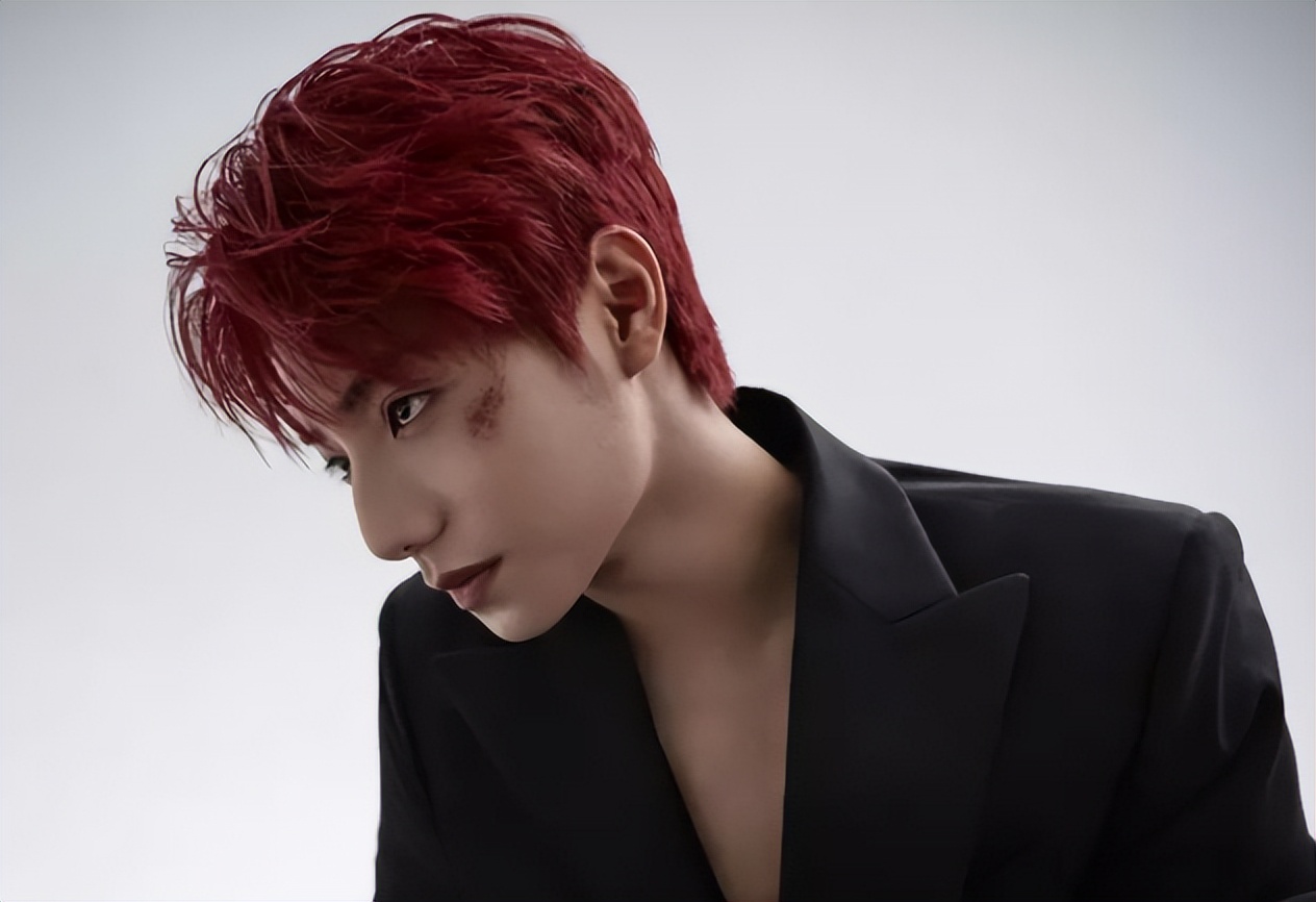 玩永劫无间两年,日日苦练后,这名一线idol组建了自己的电竞俱乐部