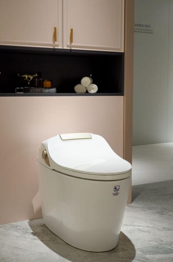 智能马桶刚坐下来就冲水,智能马桶坐上后自动冲水