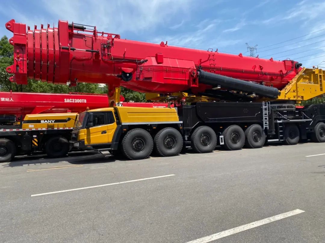 巨力神20400吨吊车,巨力神2000吨吊车