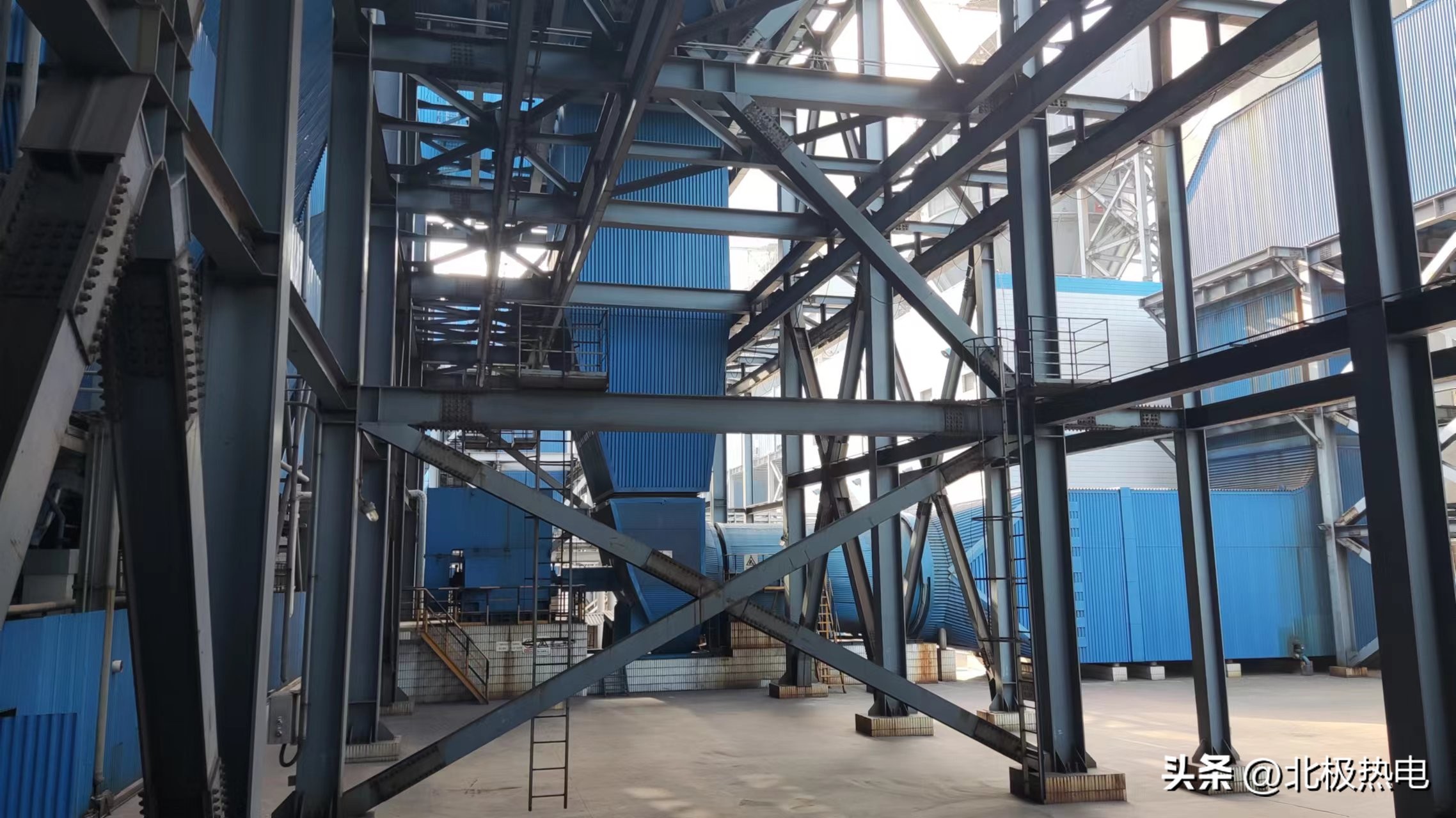 热电厂锅炉各个设备的作用,火电厂给煤机的工作原理及作用