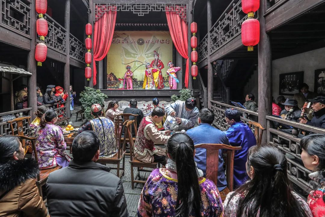 鍘嗗彶涓婇粍閲戠殑鍓嶄笘浠婄敓,榛勯噾姘撮亾鍘嗗彶浜ゆ槗鏁版嵁