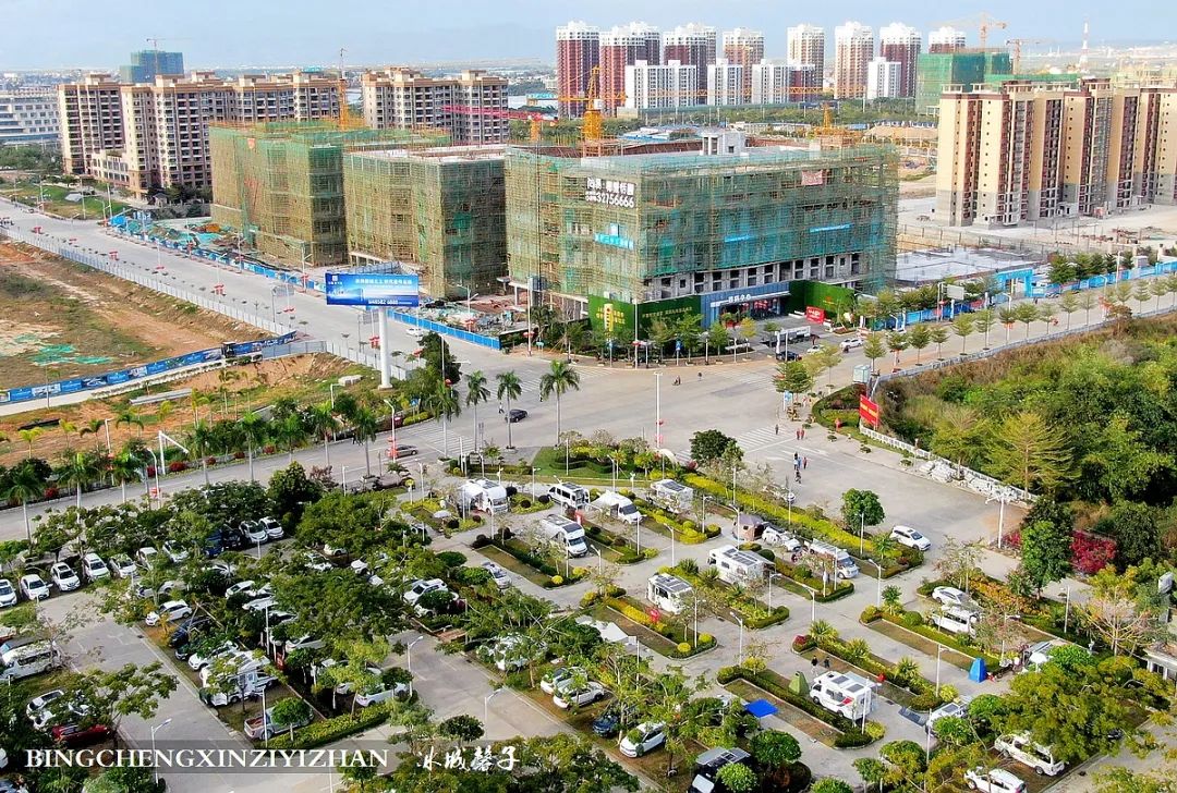 海南九所房车露营基地,三轮车自驾游穷游海南