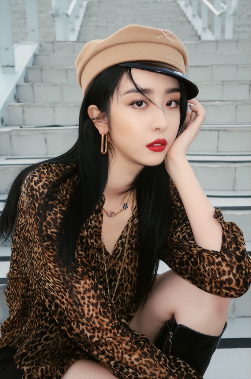 雌竞、厌女，打着“女汉子”旗号装洒脱，奉劝这些女明星别太离谱