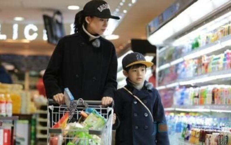 当妈后变“抠门”?蓝牙耳机没有必要花上千,平价也能享受高品质