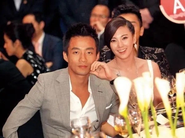 张兰为何落魄到开直播,张兰怎么从一无所有又翻身的