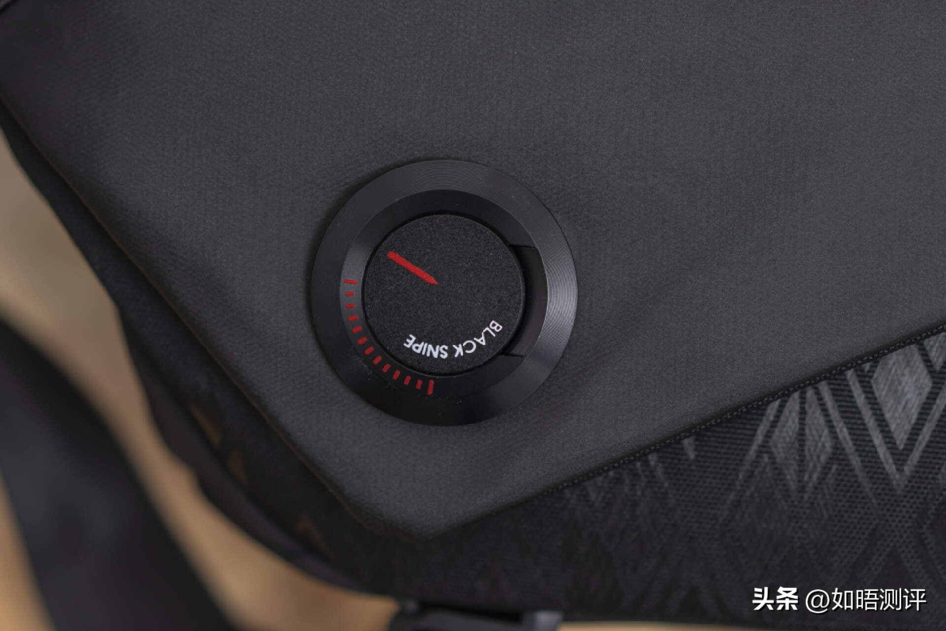 csgo黑鹞斜挎,花了8000块买了个包