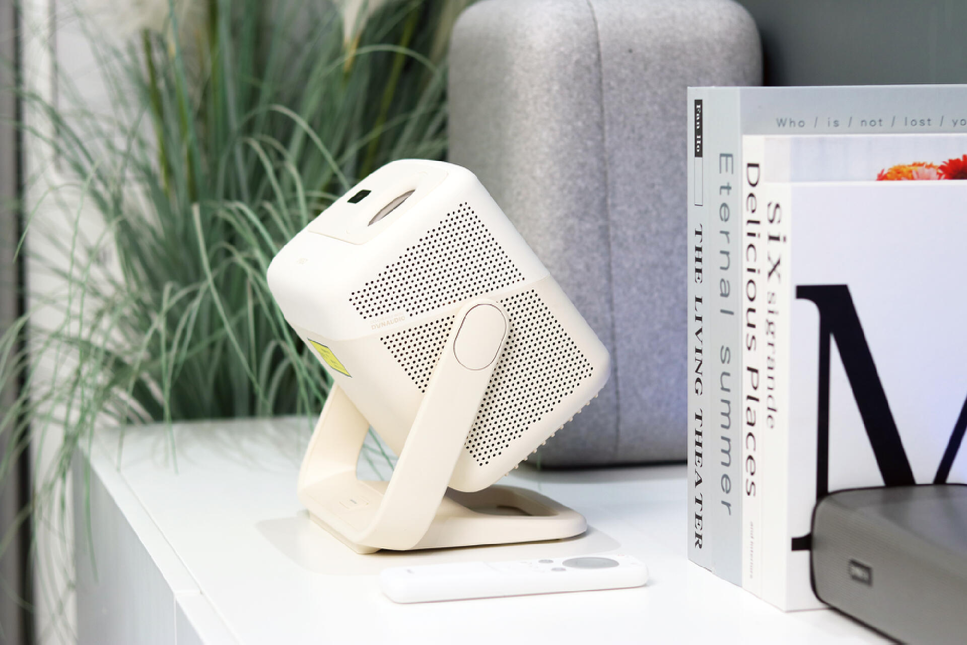 三色激光光源坚果n1,坚果三色激光投影仪o2ultra评测