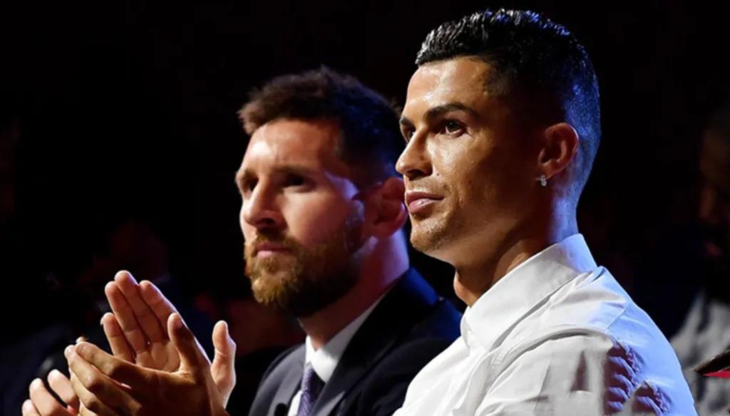 曾经和如今的绝代双骄,足球解说绝代双骄终将落幕